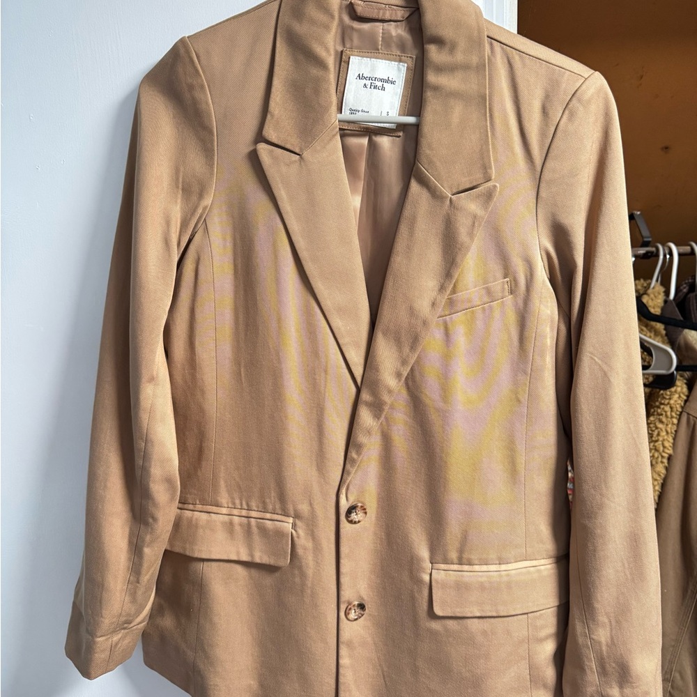 Abercrombie & Fitch Women's Camel Blazer